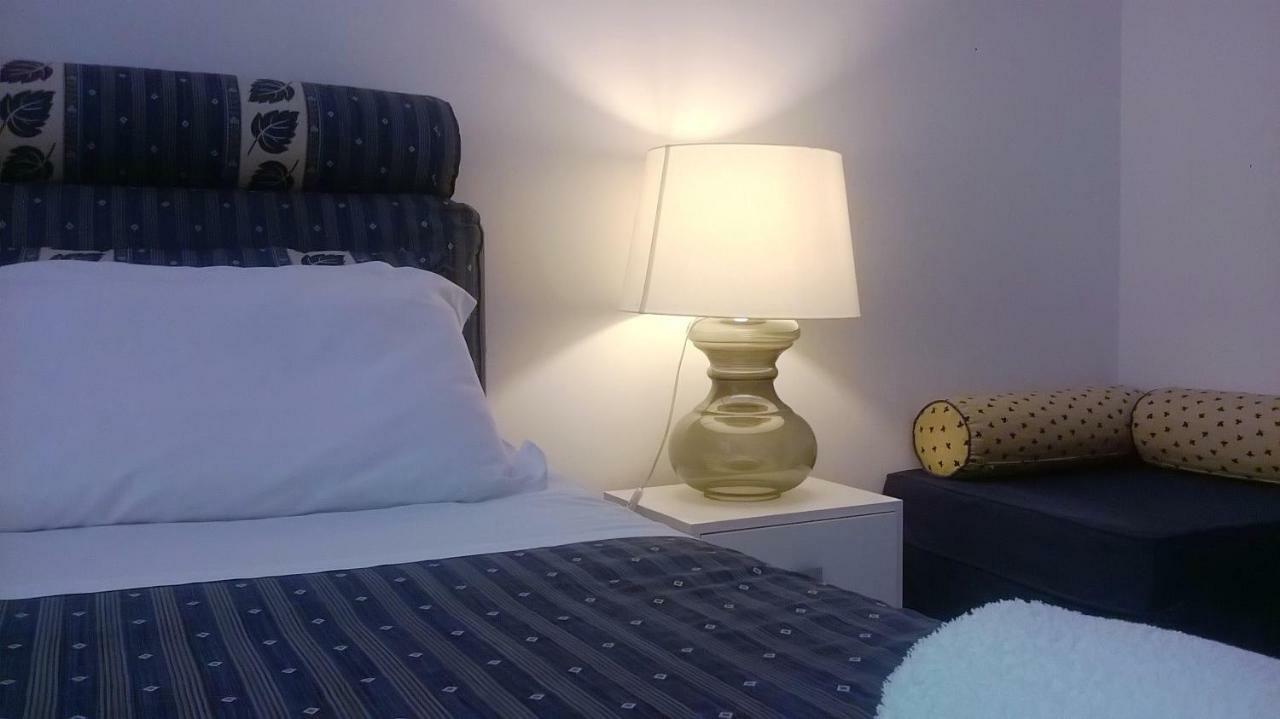 2 Be Home Colosseo Рим Екстериор снимка